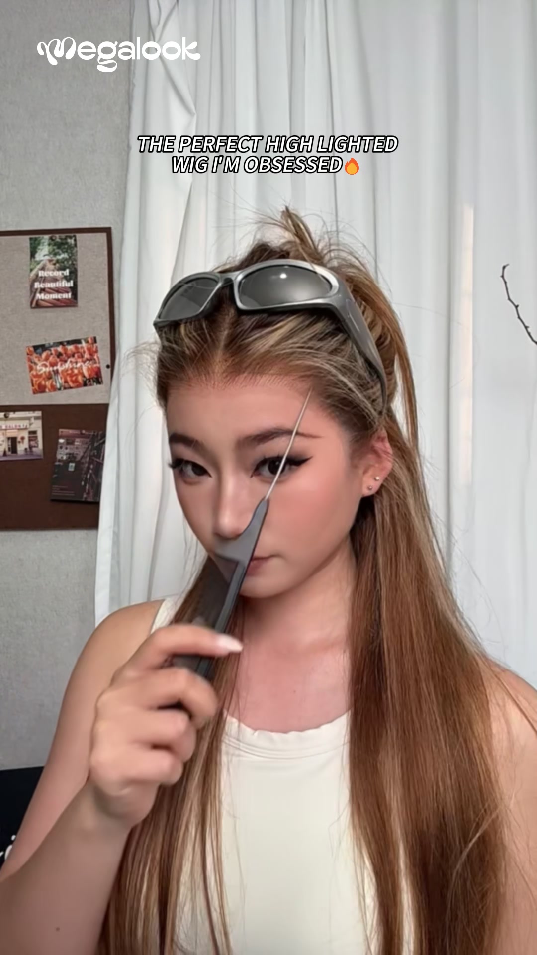 @megalook