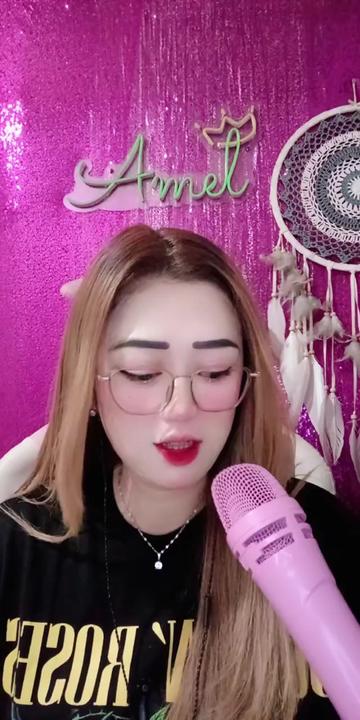 @icha.Laura