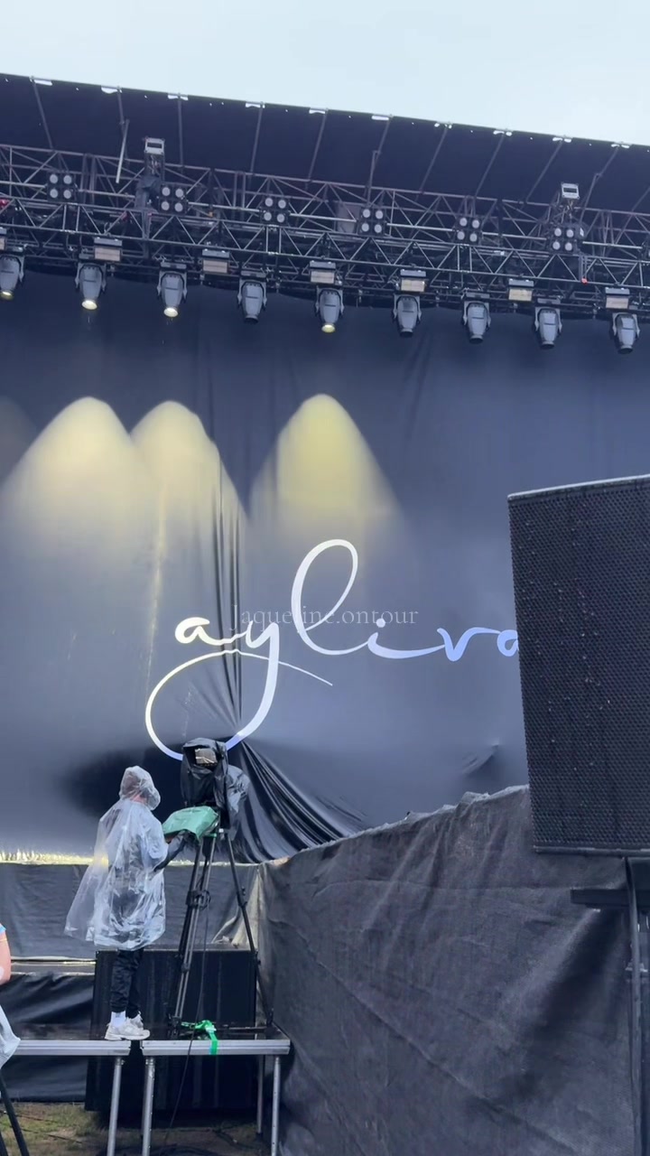 @jaqueline ྀི