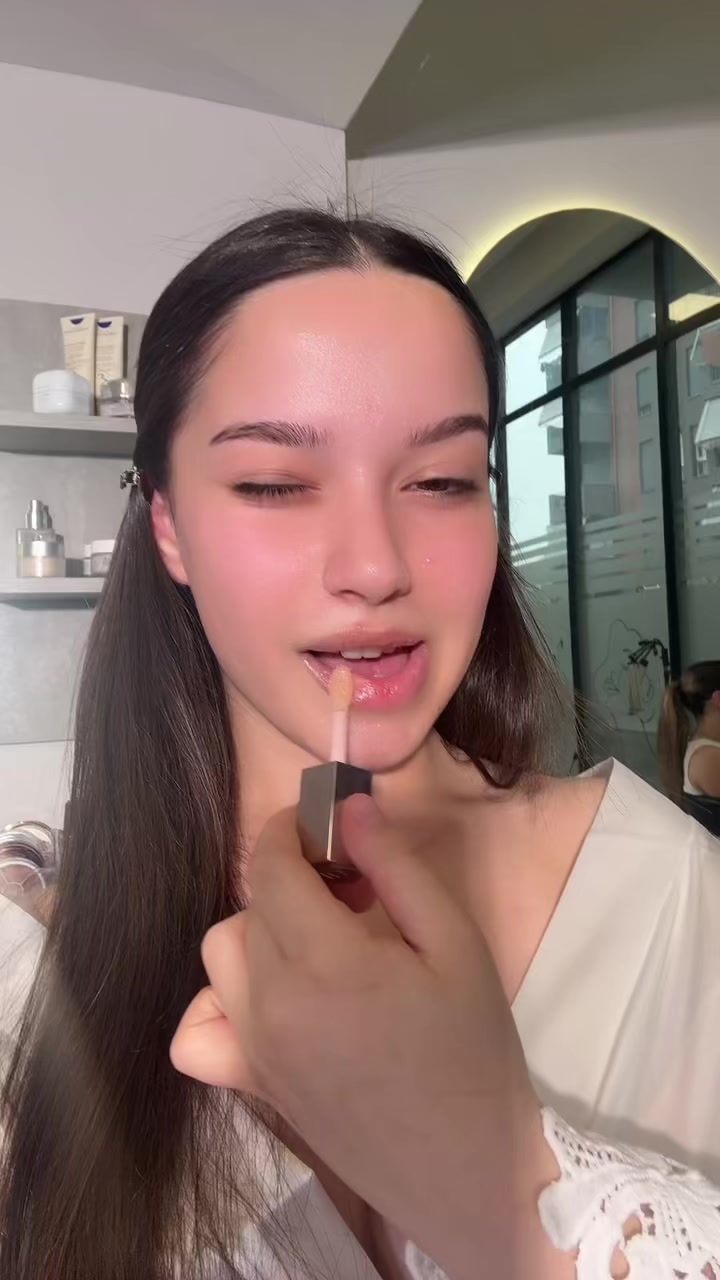 @kamilaa