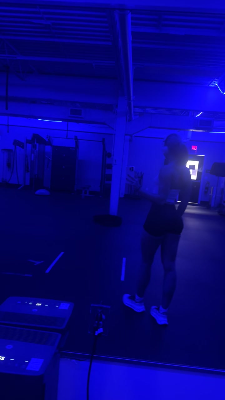 @_whoisaveri