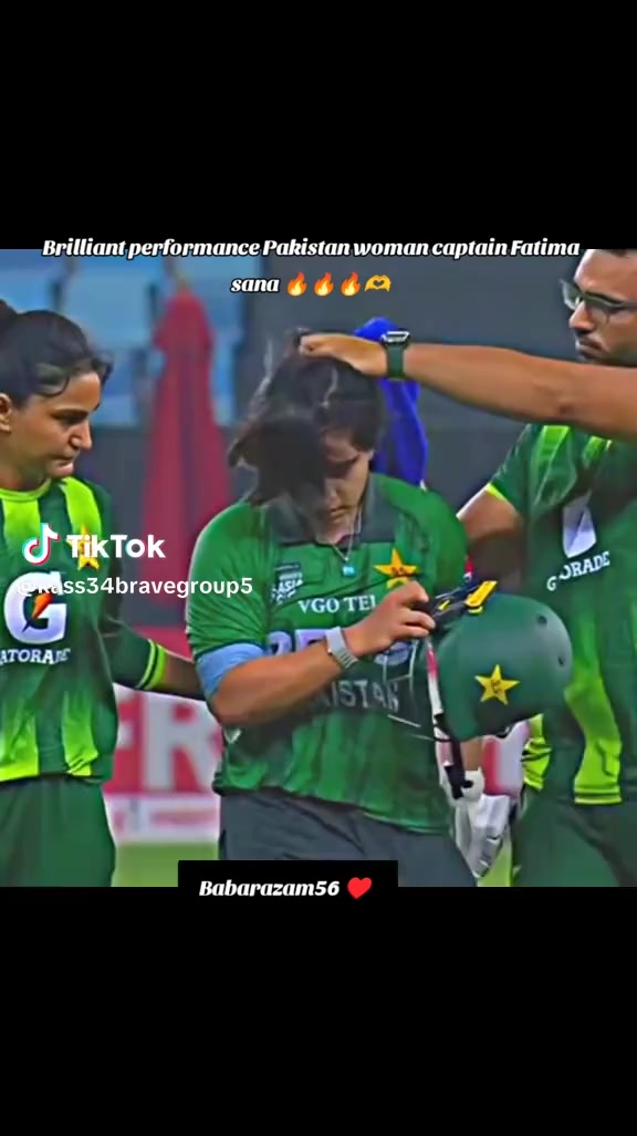 @Yasmeen hujra 👑🥰