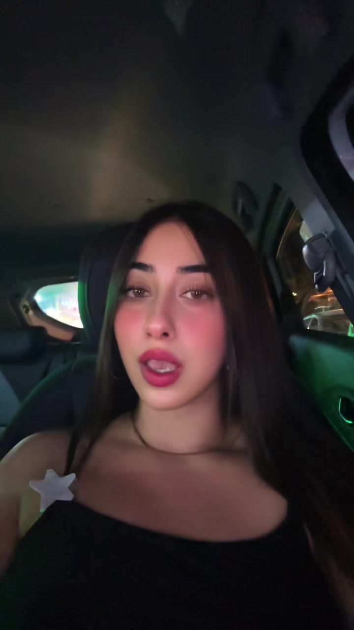 @𝓜𝓲𝓷𝓪 🎀