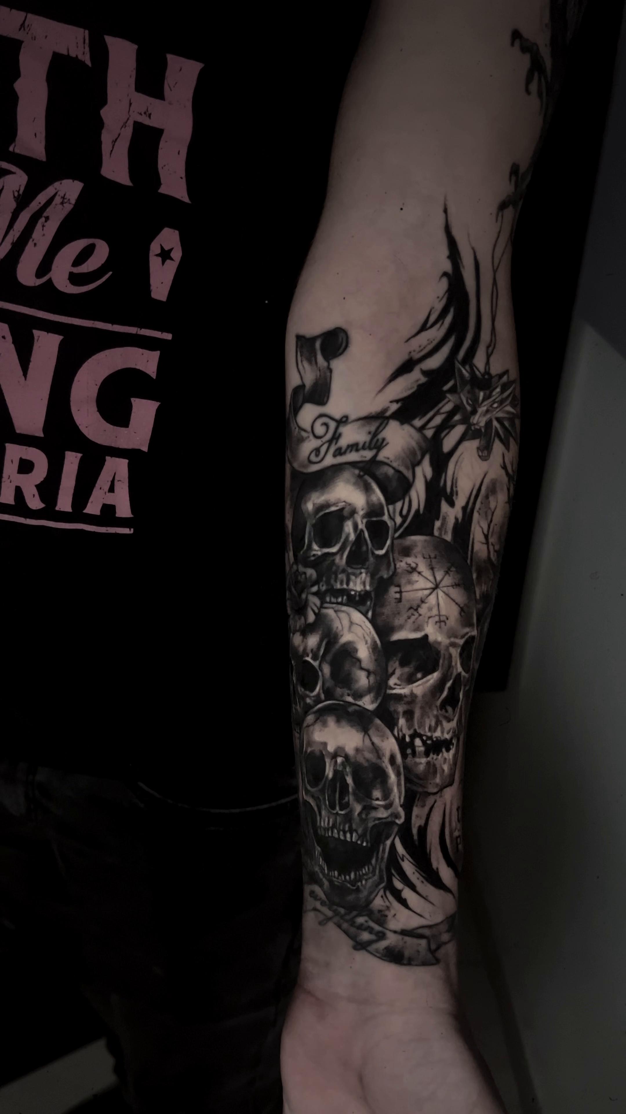 @Addams_tattoo_studio