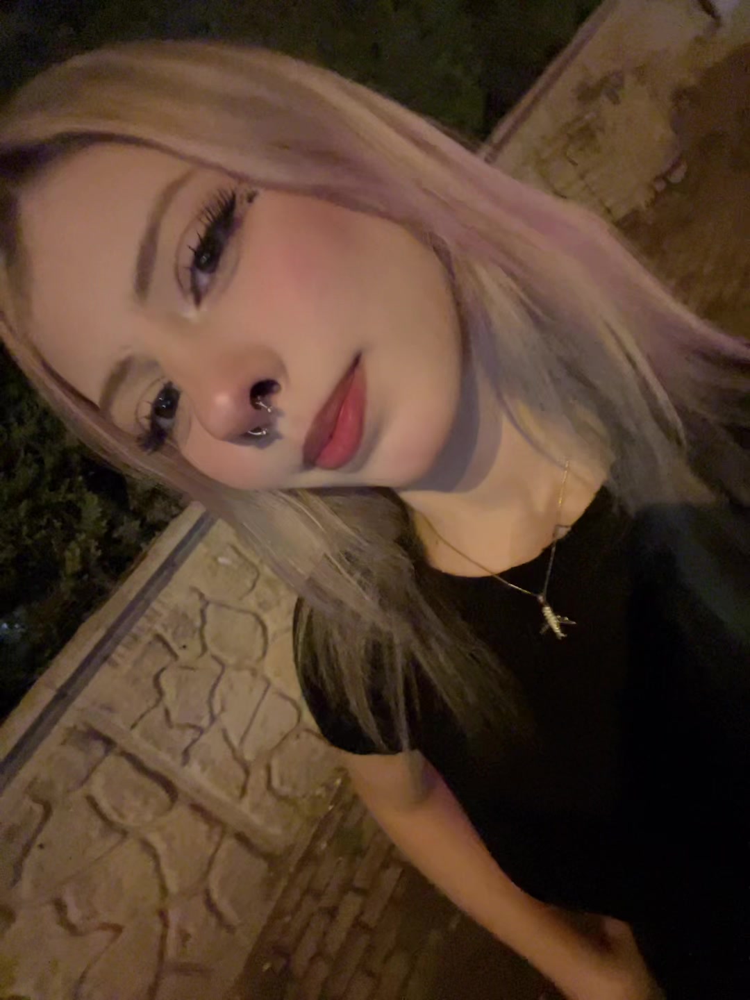 @llarem