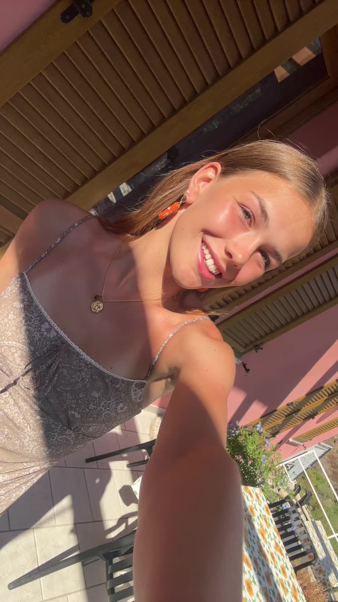 @adelesfashiondiary