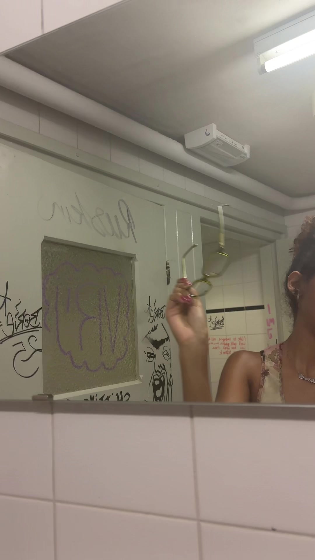 @unicornshaped