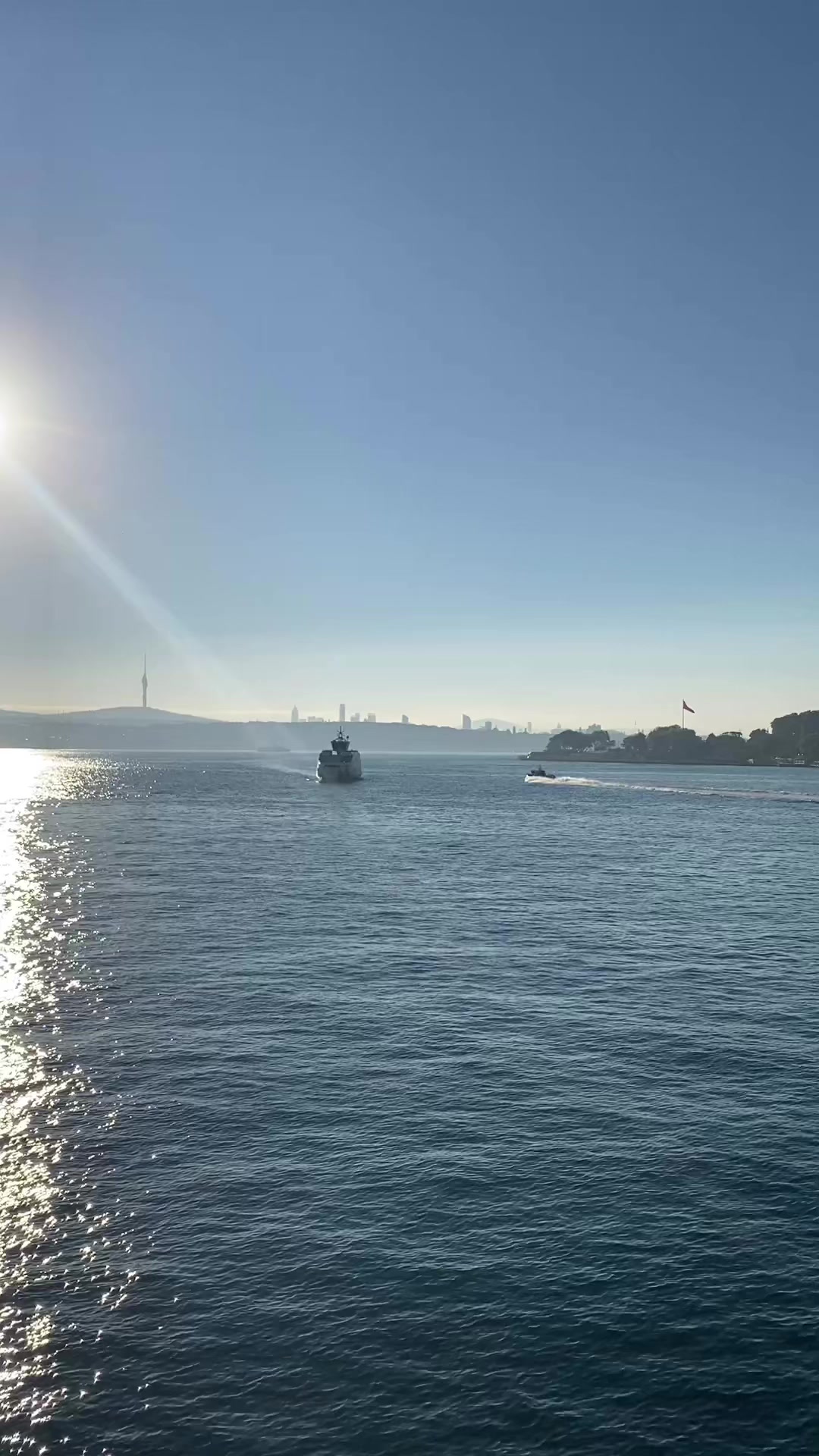 @Şapkalı Kadın
