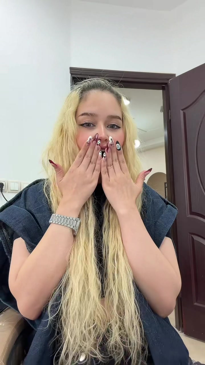 @heliaydn