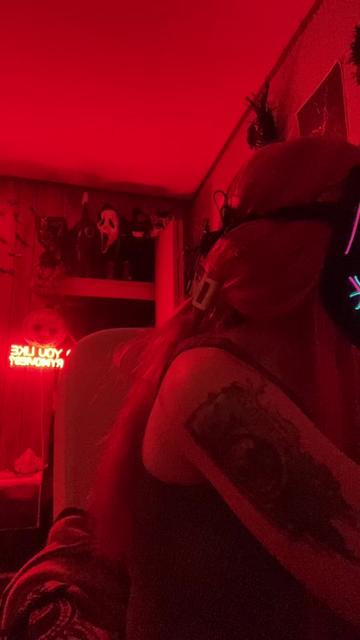 @horror queen 🧟♀️👑
