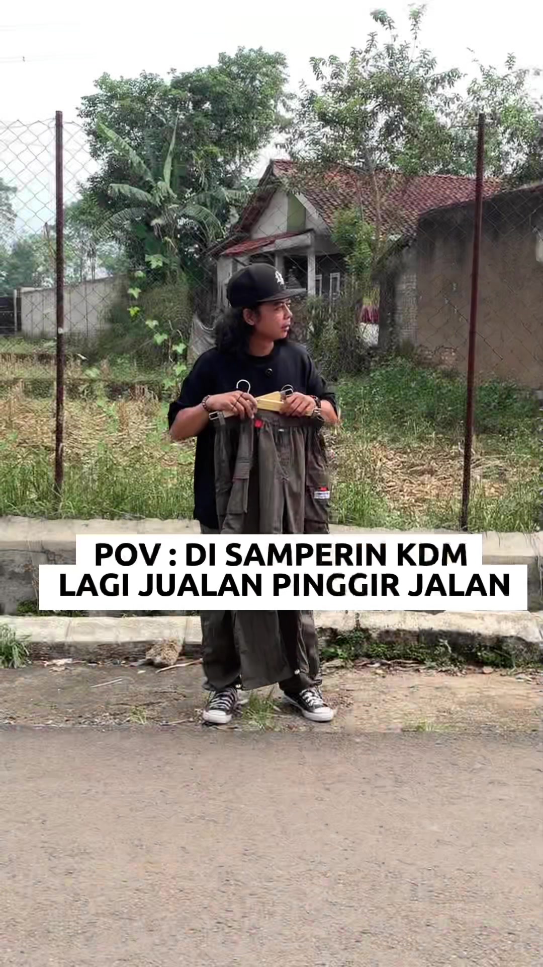 @R B