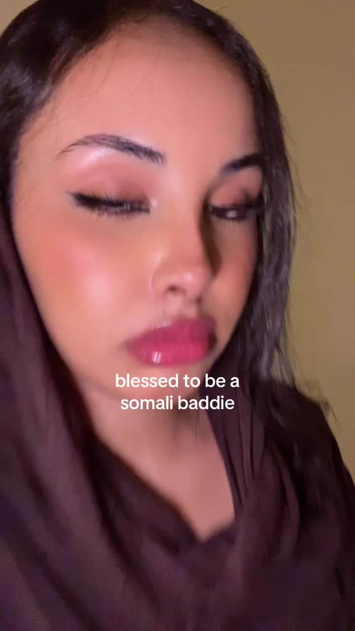 @<3