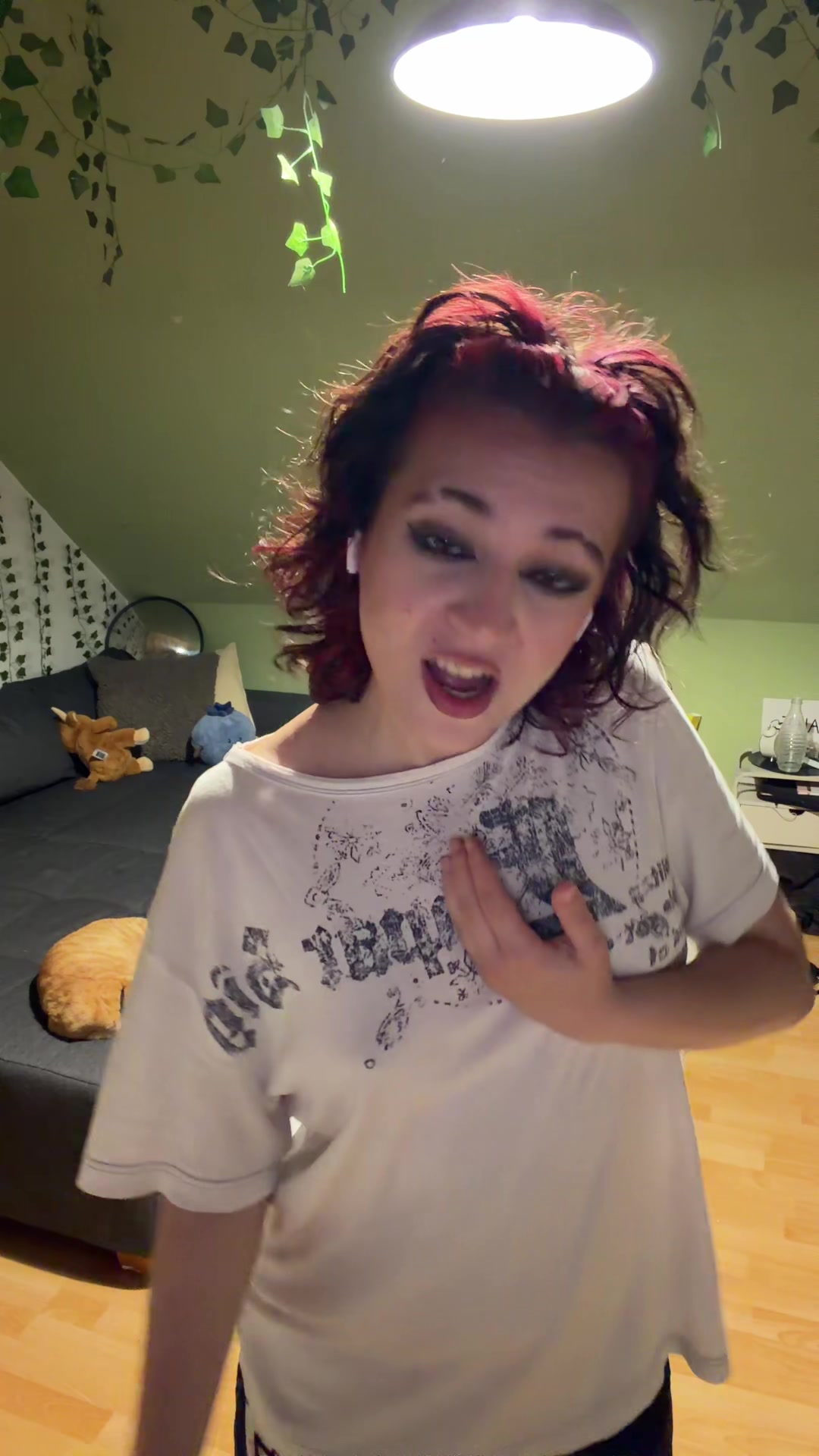 @whois_fenja