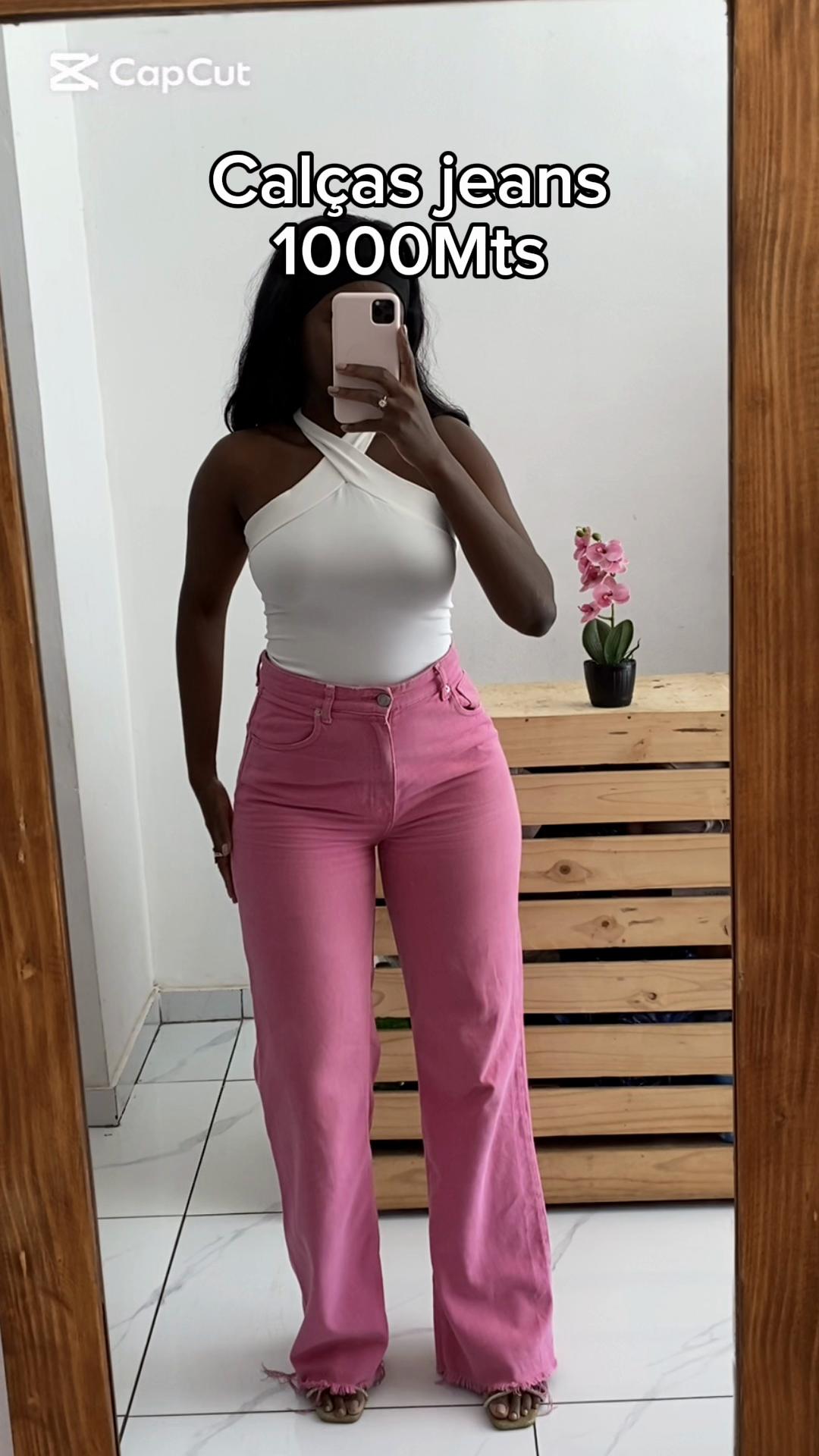 @M&eacute;lvia