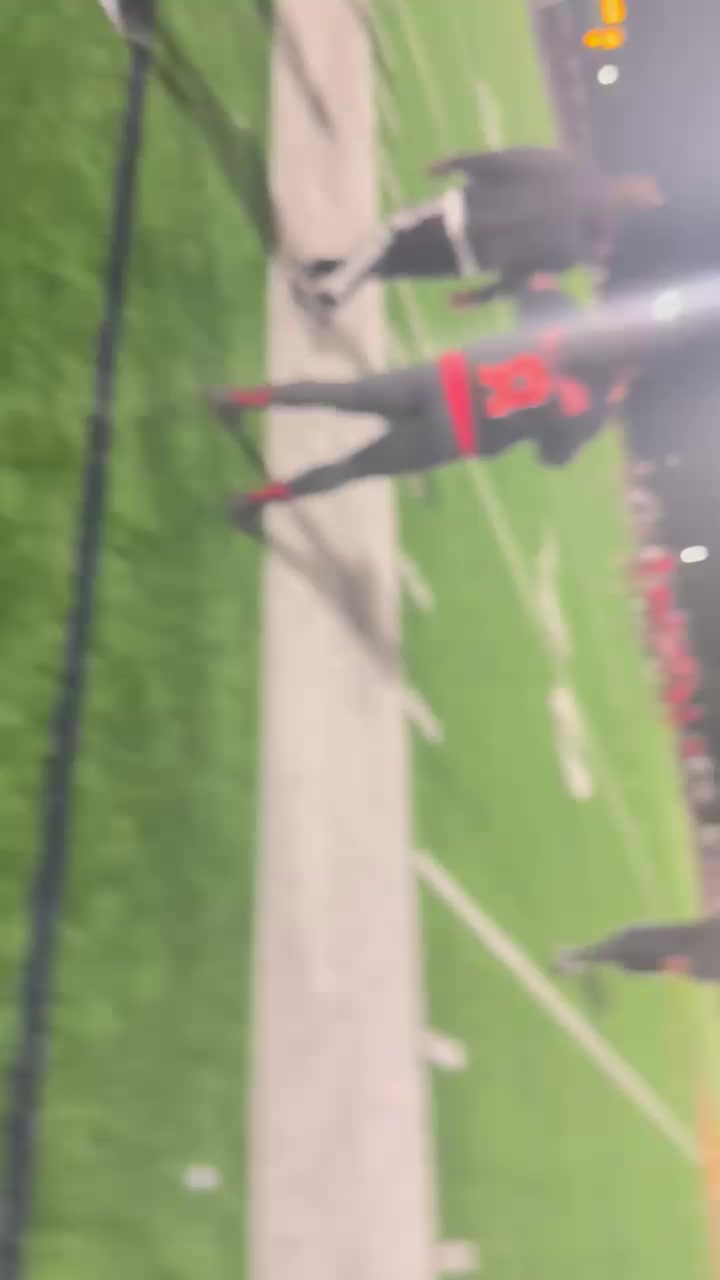 @ËJJJJ•🏈🏀😋