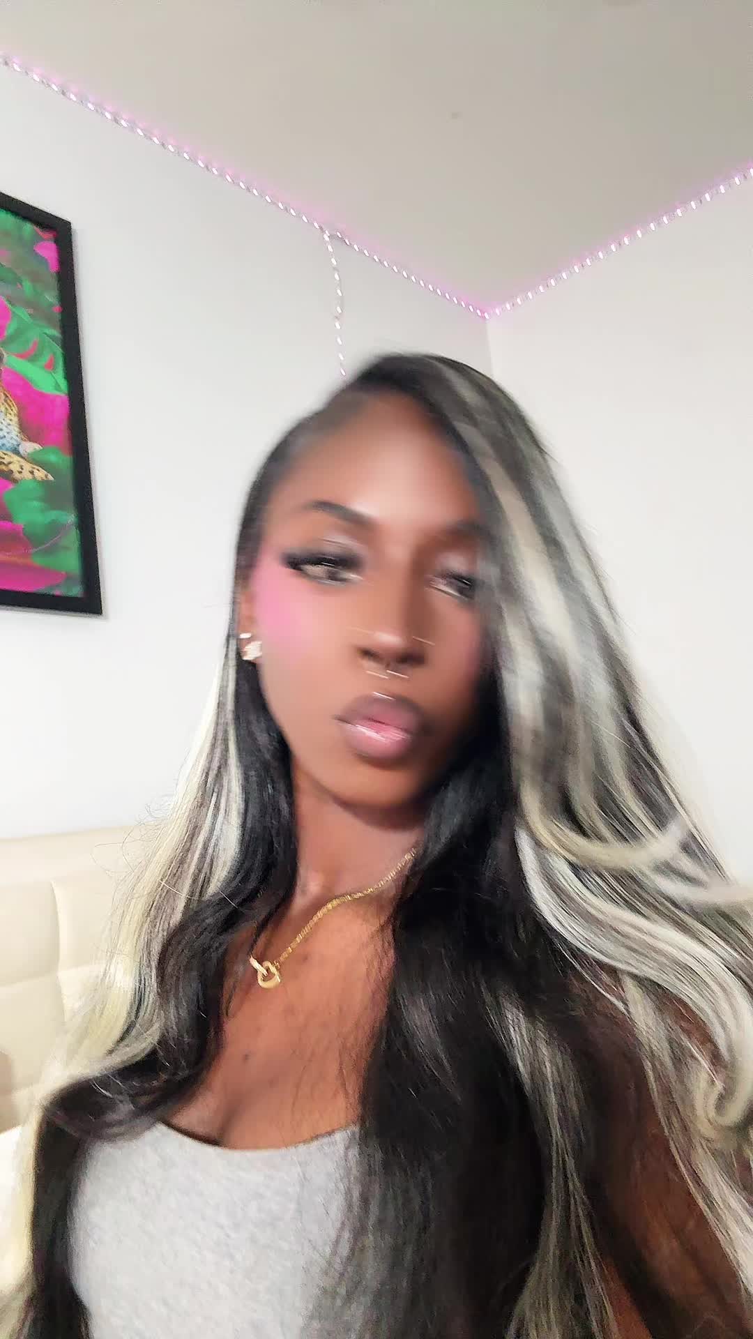 @nellee