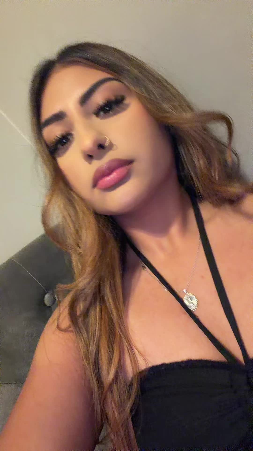 @justinesecret
