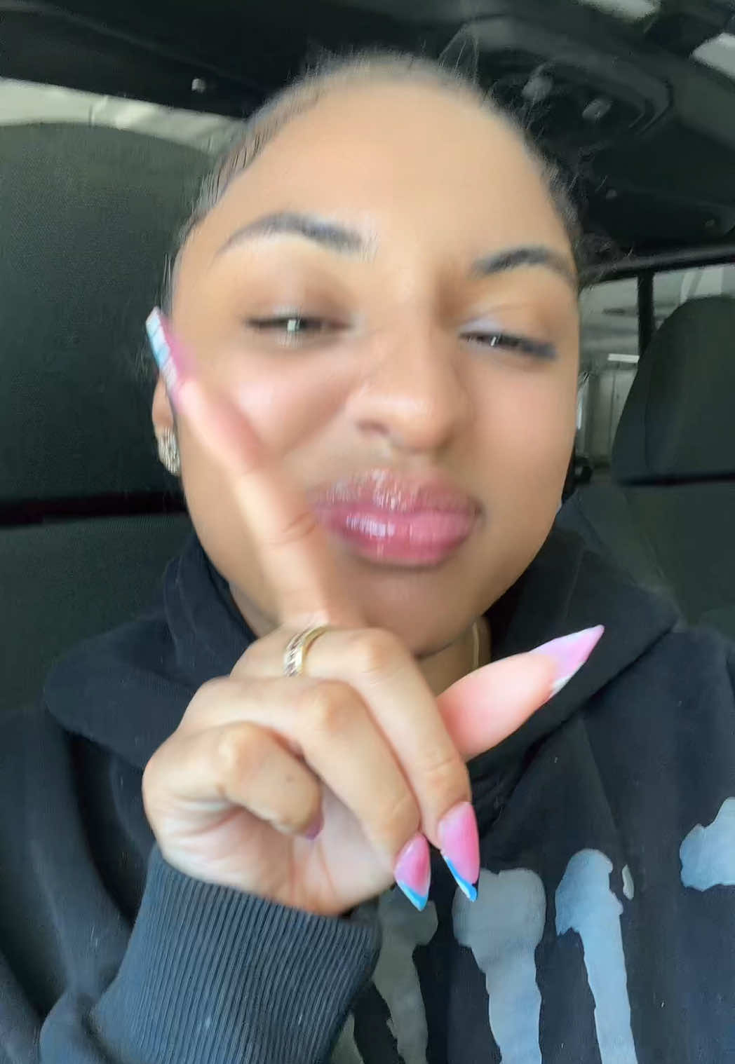 @miss pearl