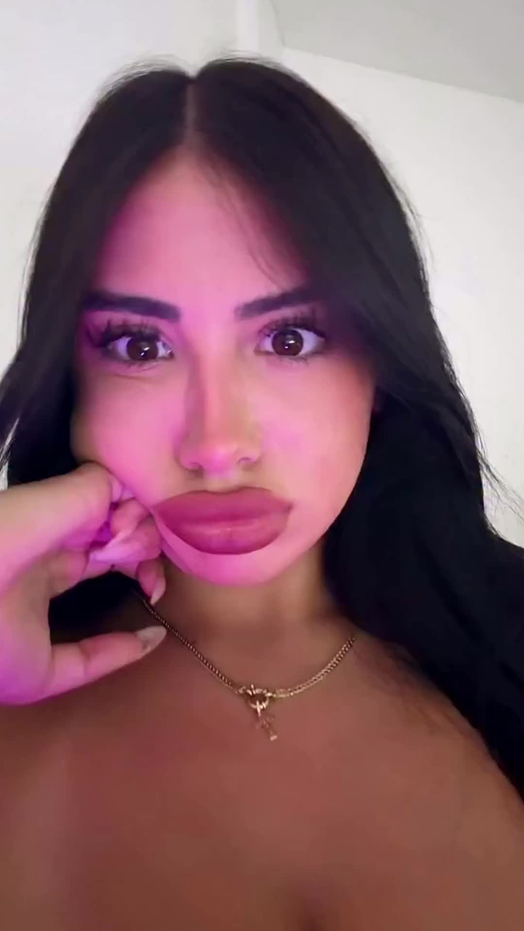 @Storytimeadriana
