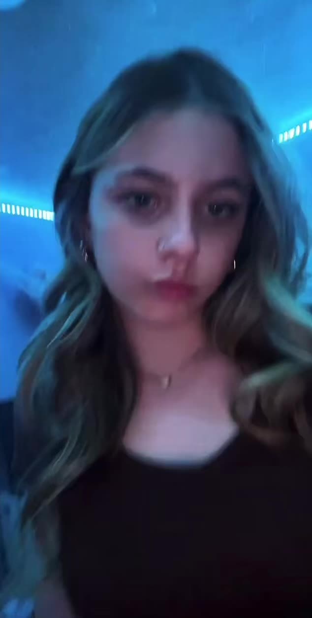 @🤍