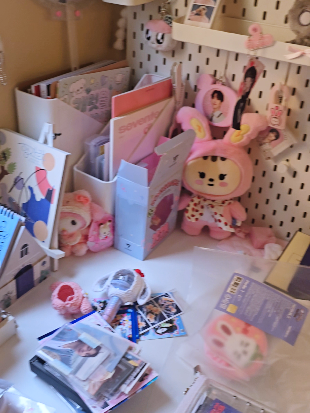 @rinie ໒꒱ ‧₊˚
