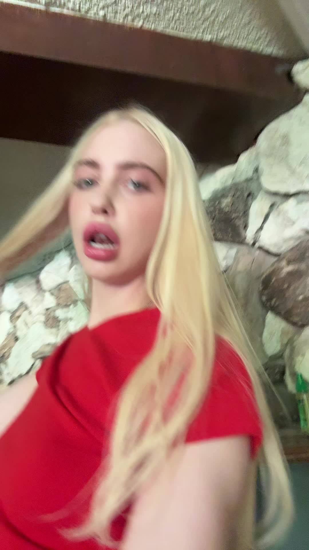 @Chloe Cherry