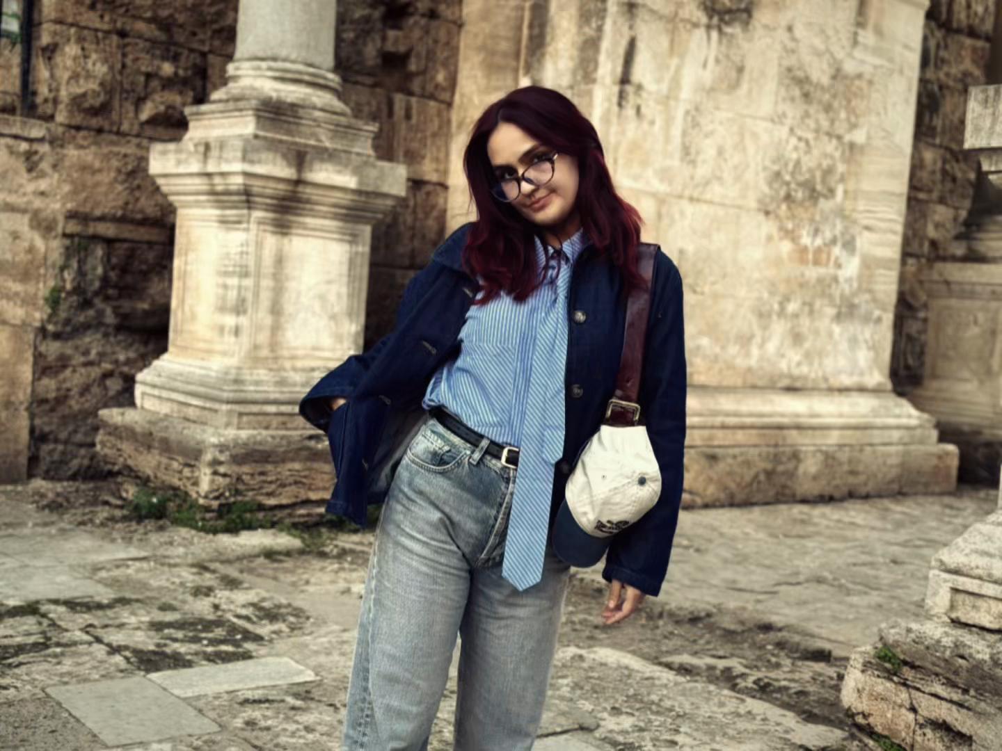 @Nazlı Yıldız