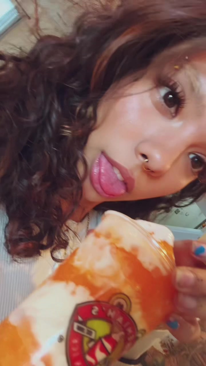 @bellaa