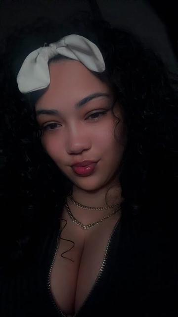 @QueenGetsHerWettaa ๐๐๐ฆโจ