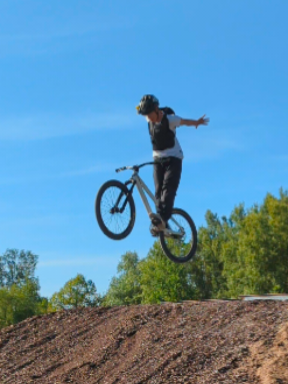 @jannik_bks