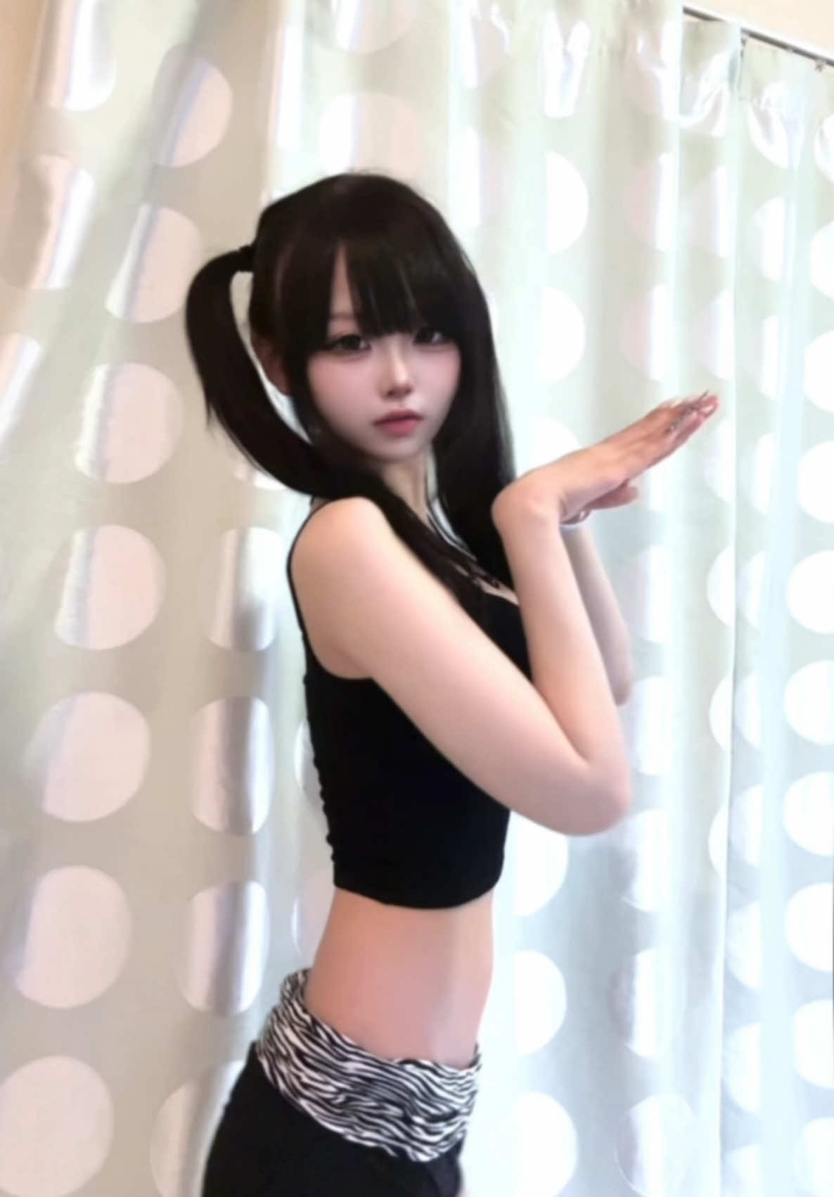 @にゃんぱすー。