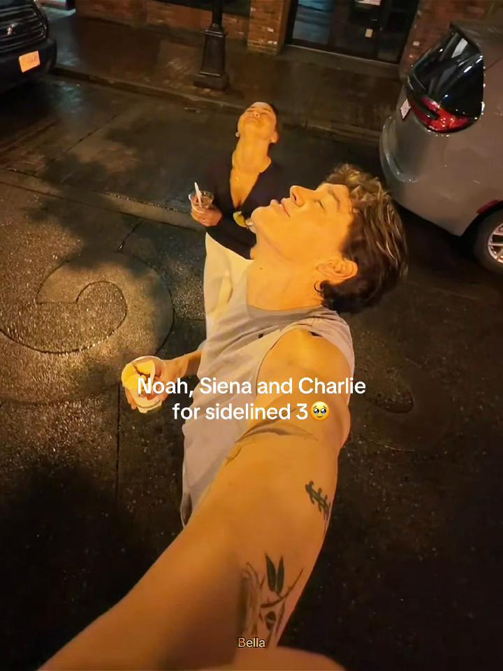 @Bella