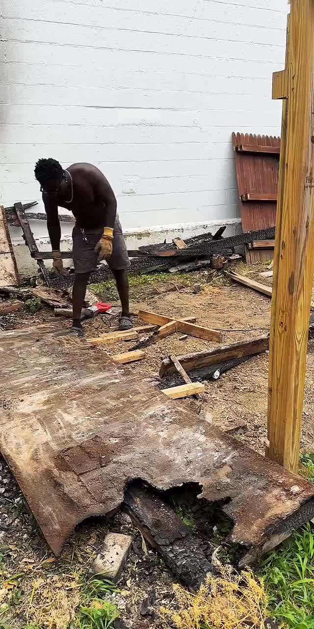 @yourmajestyglobal