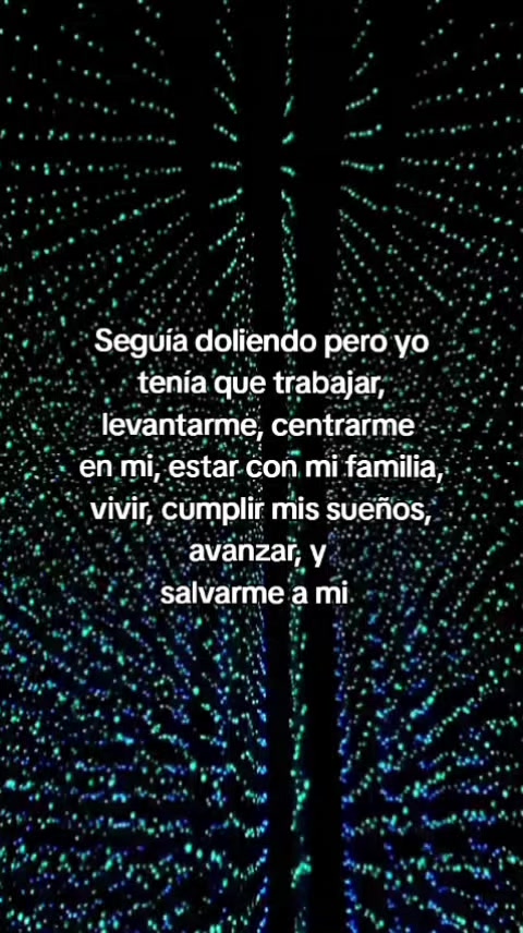 @Jocelyn Sauria Rex 🐦&zwj;🔥🦊🦖❤️