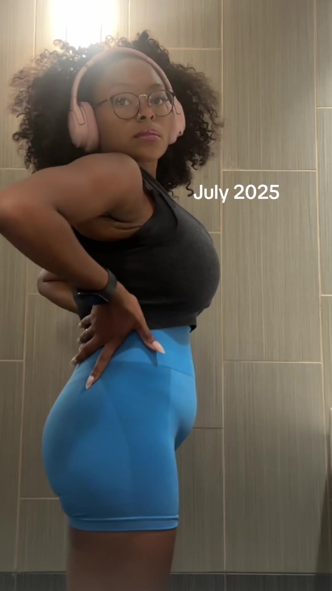 @muvadebbee