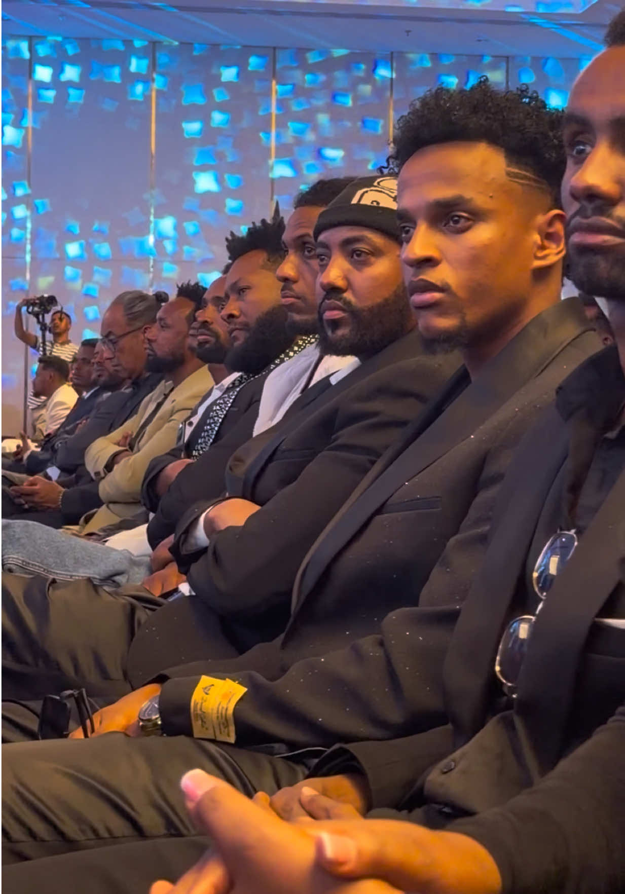 @IBSISHAGO🦋🤍