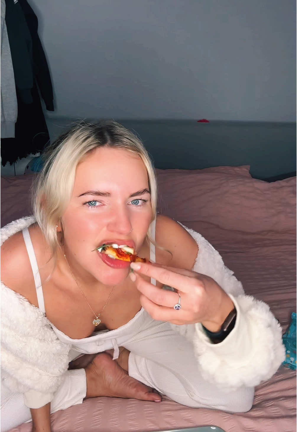 @Chelseaaaa