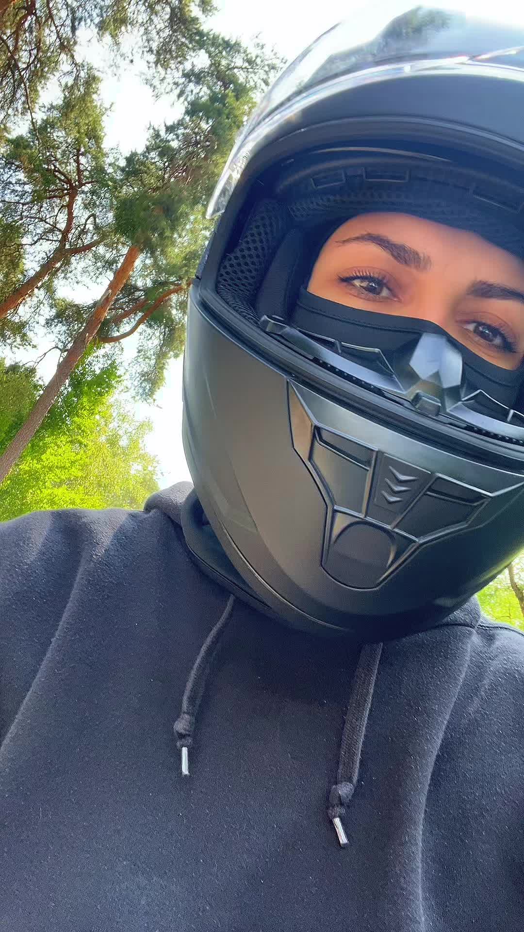 @Melina