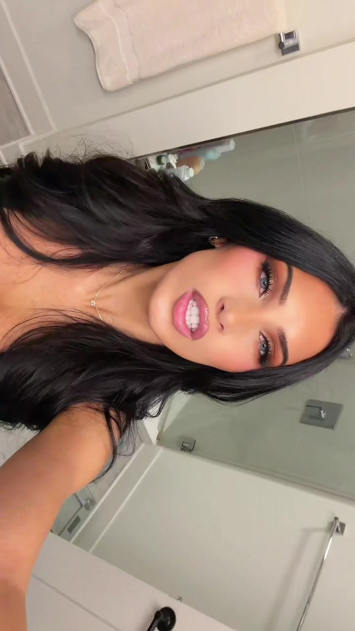 @Elle B