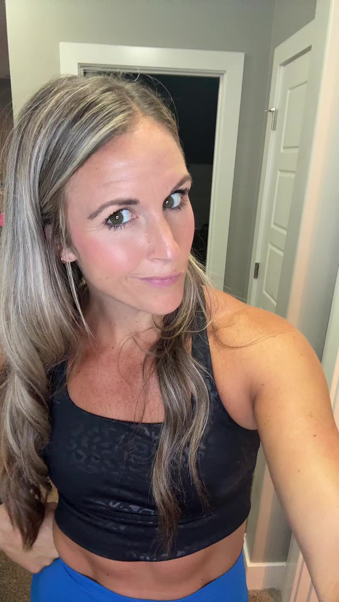 @EMILY| MAMA |TEACHER | FITNESS