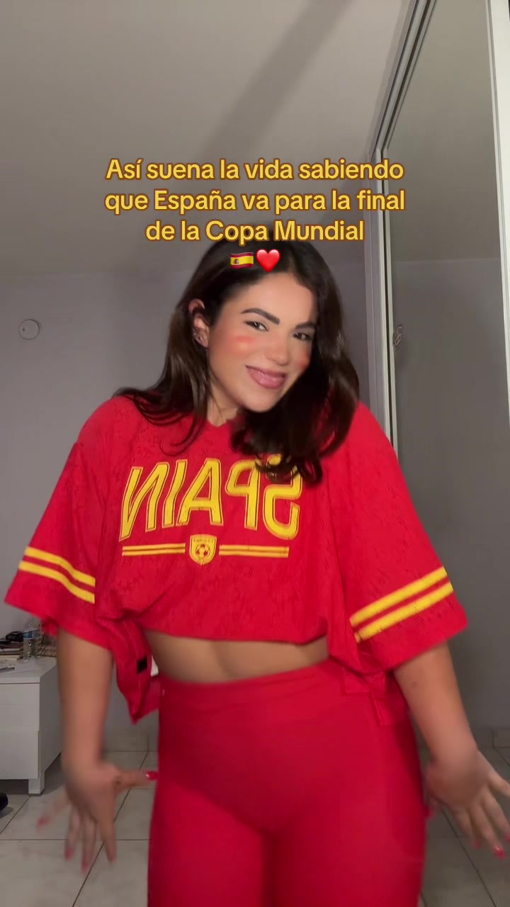 @MARÍA ELENA