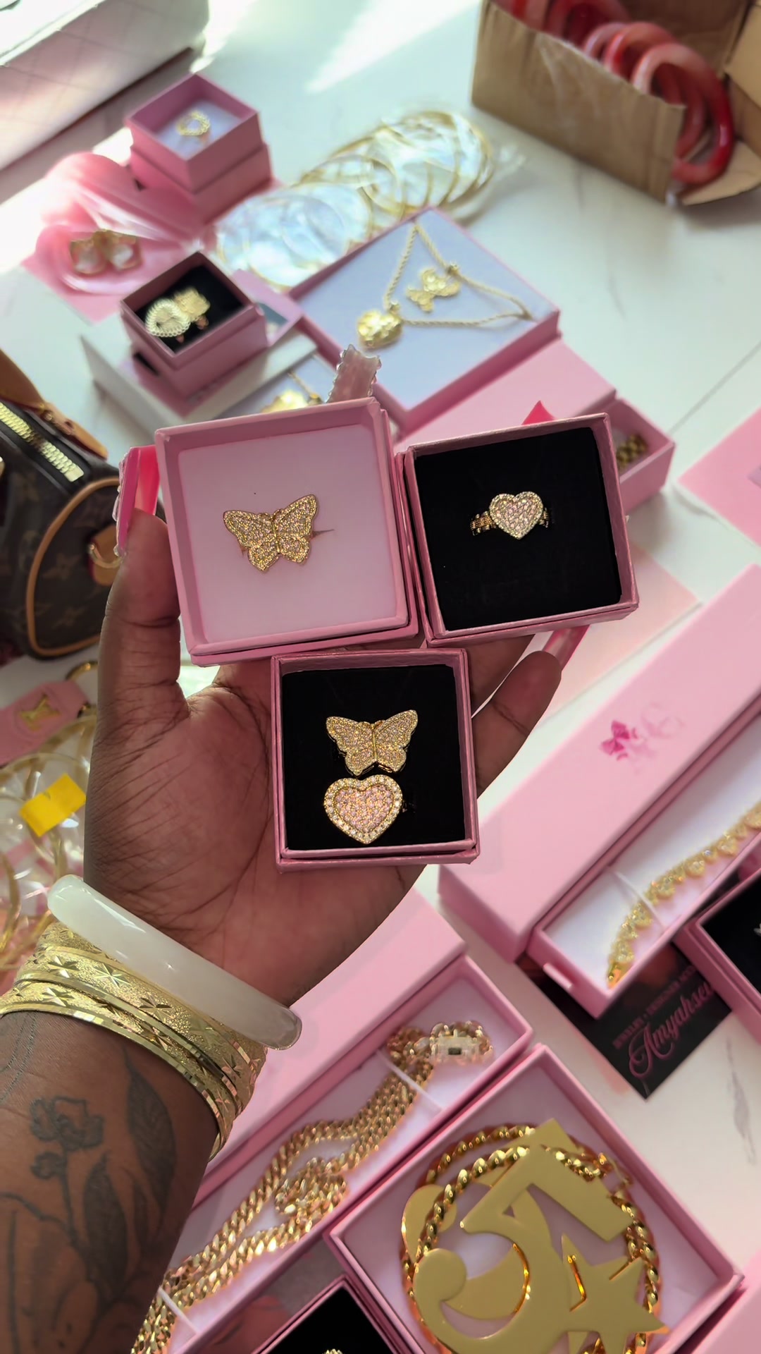 @AMYAHSCUSTOMS 🎀