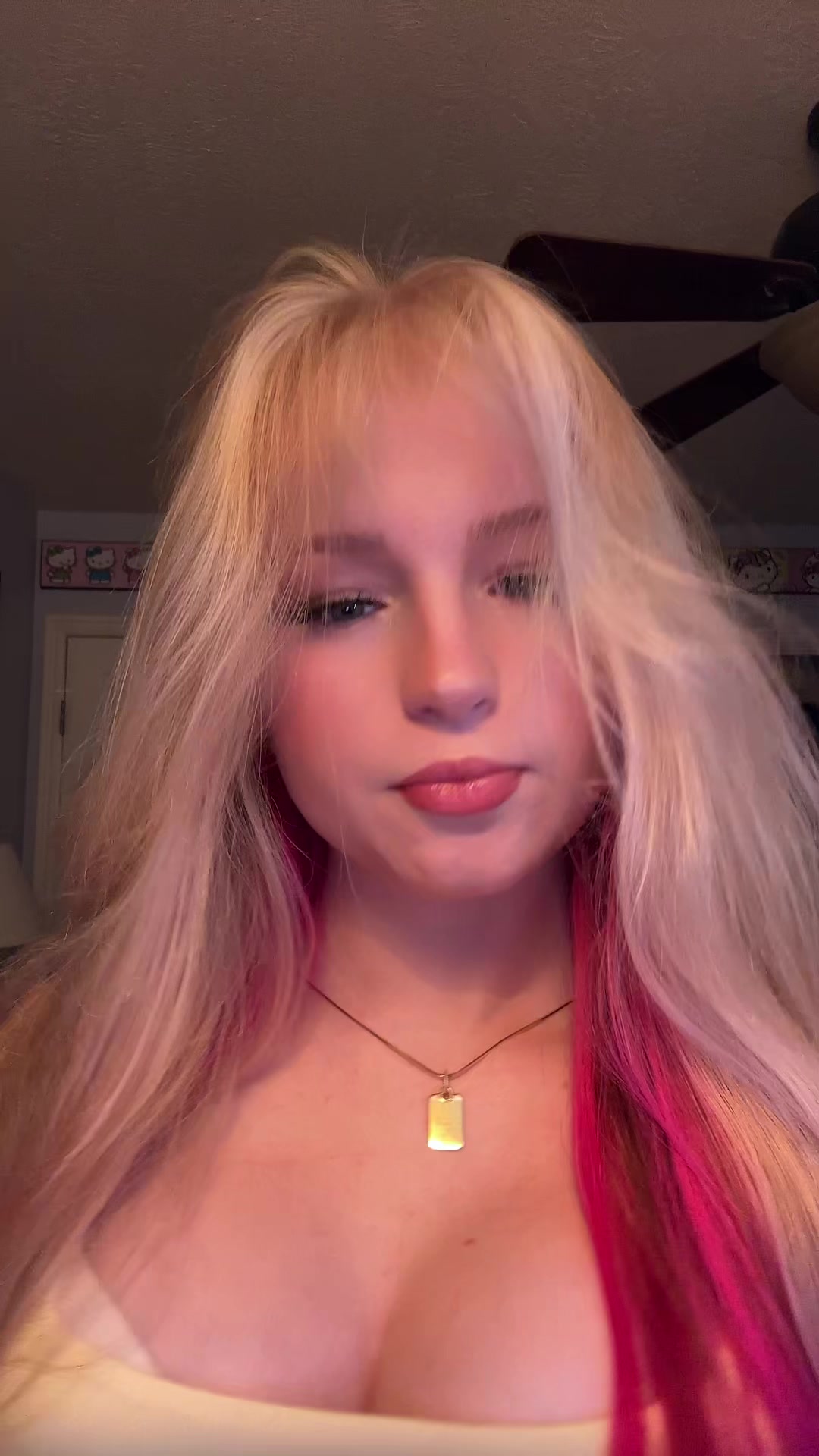 @𝓈𝒾ℯ𝓃𝓃𝒶𝒶 ✝️