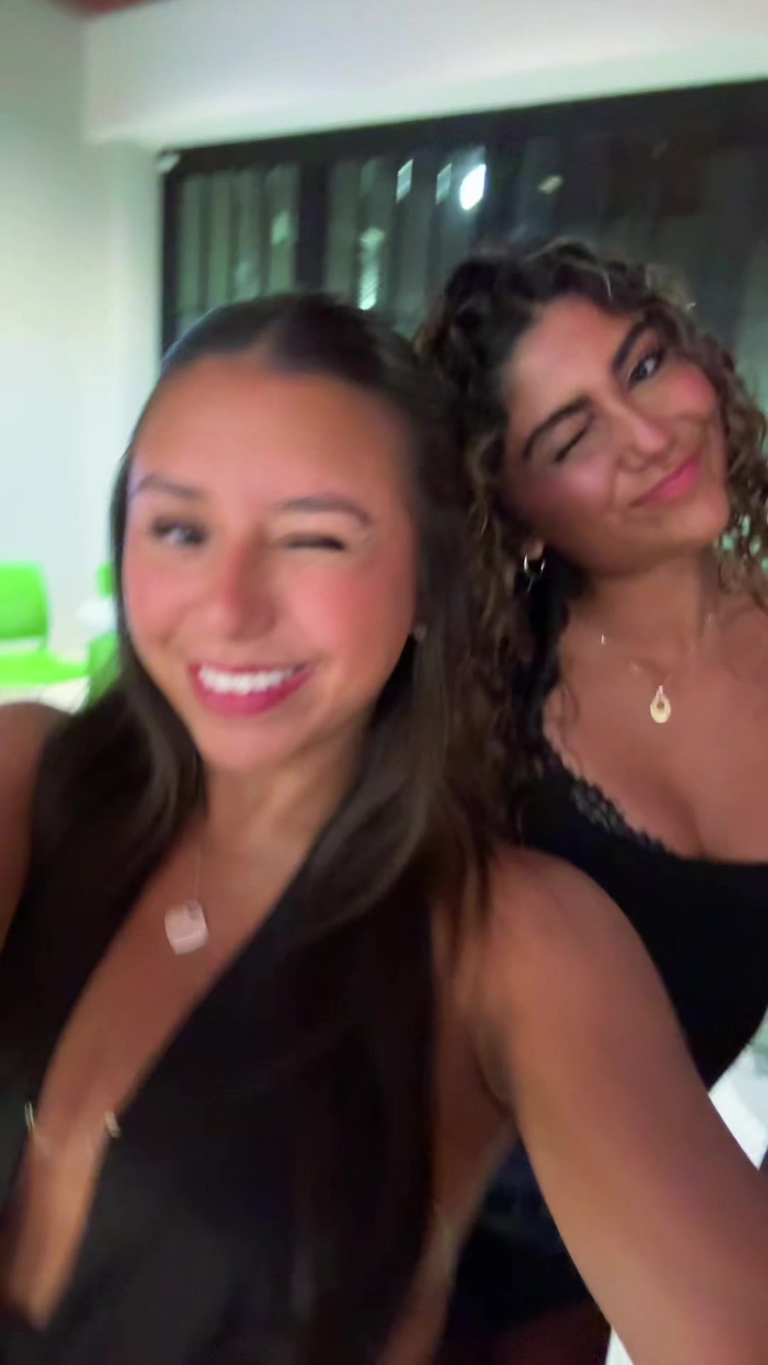 @lily
