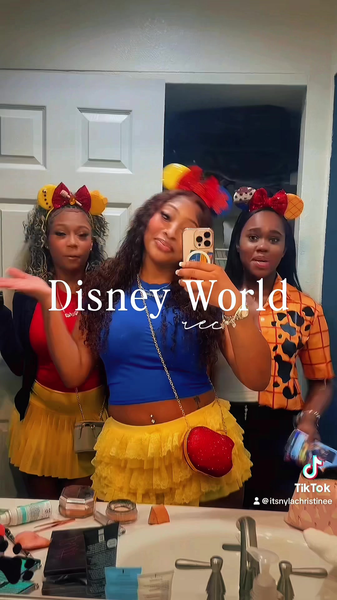 @itsnylachristinee