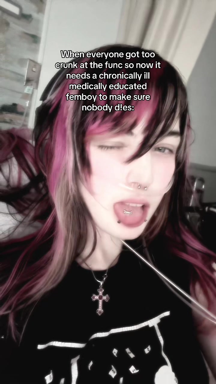 @UwU