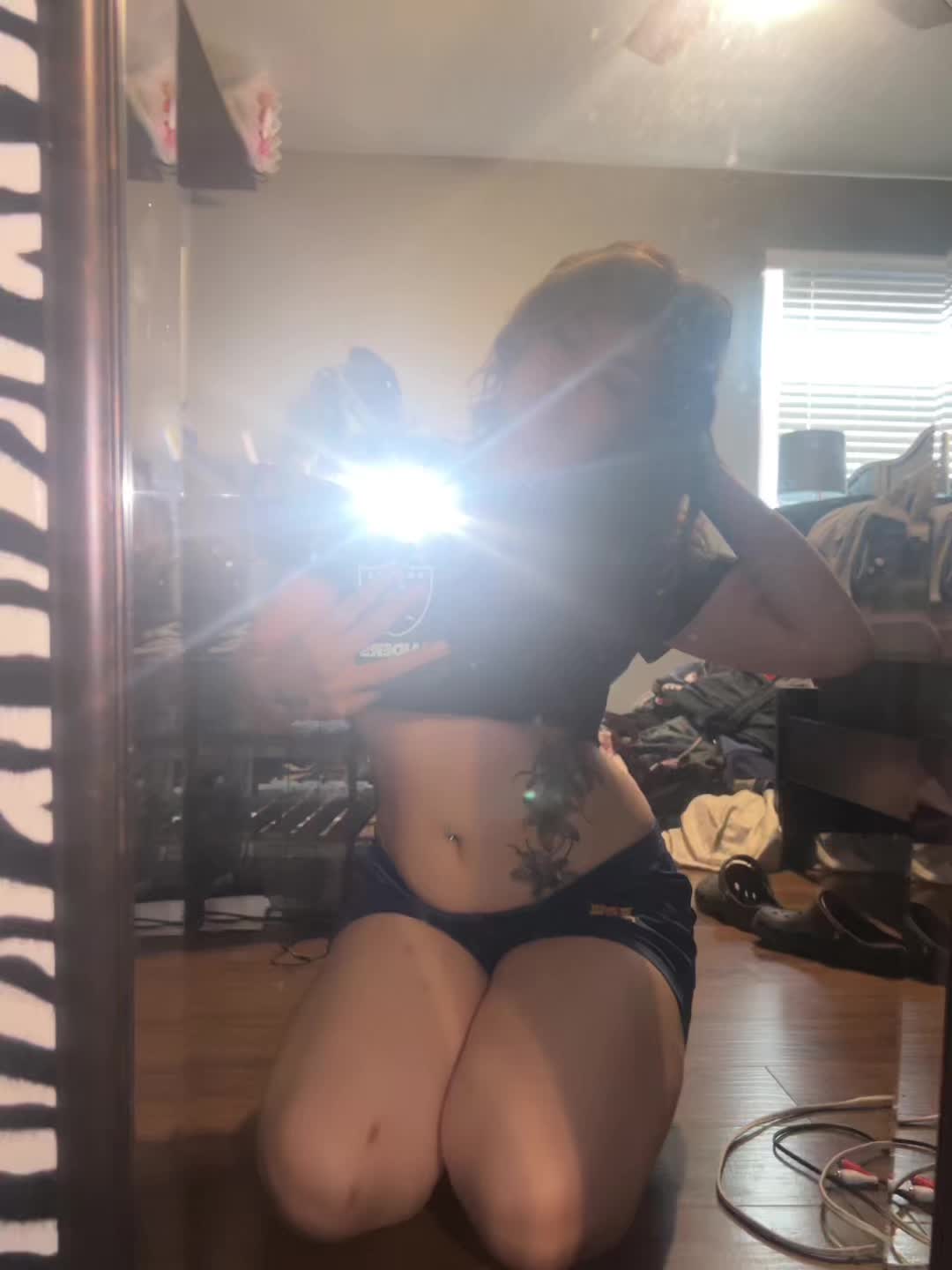 @909_sm