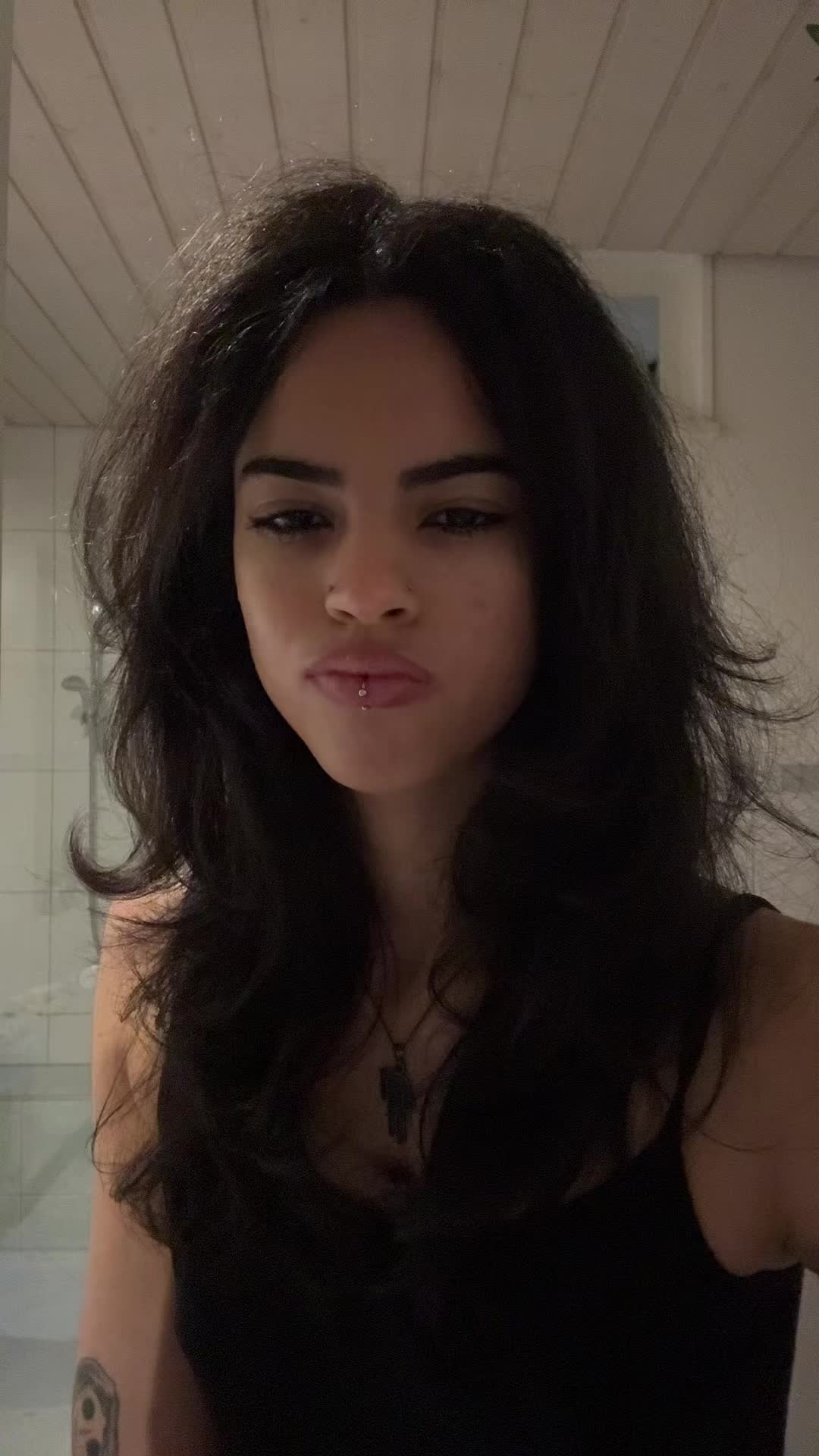 @Thaís