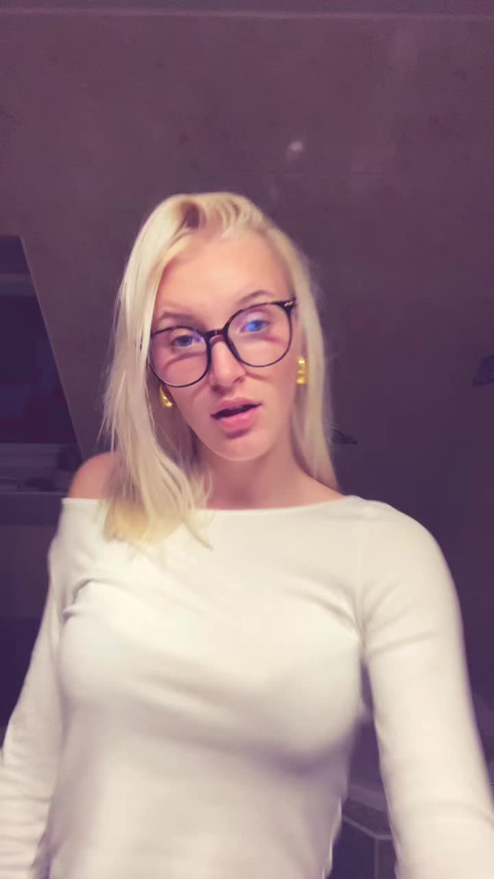 @🦢