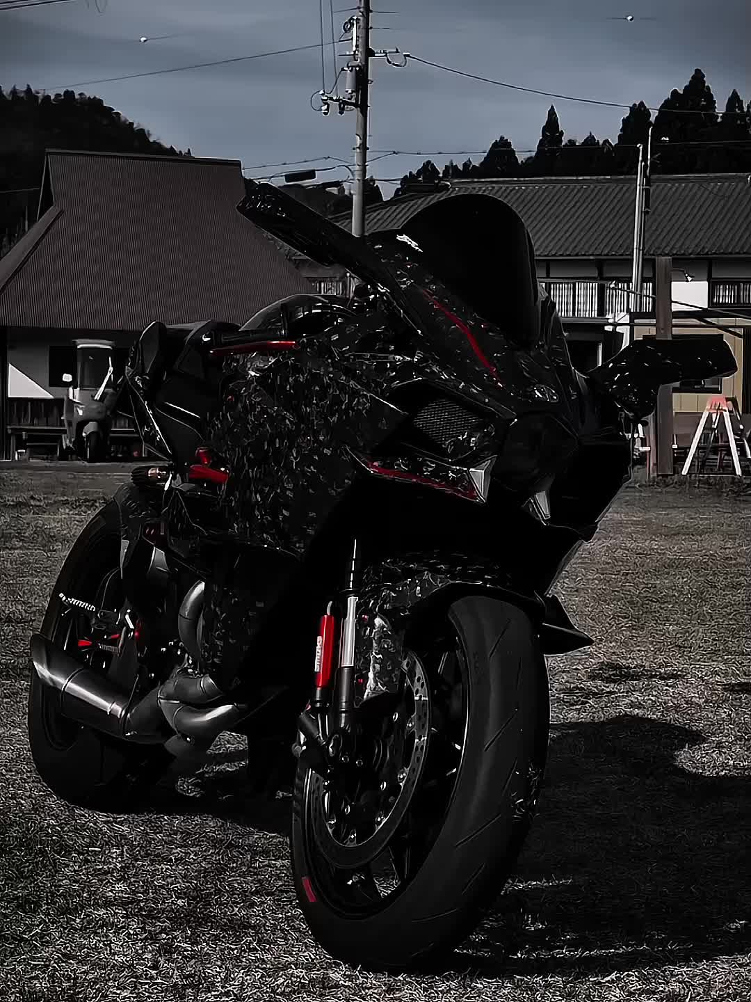 @𝐀𝐥𝐥𝐞𝐝𝐢𝐭𝐬_.